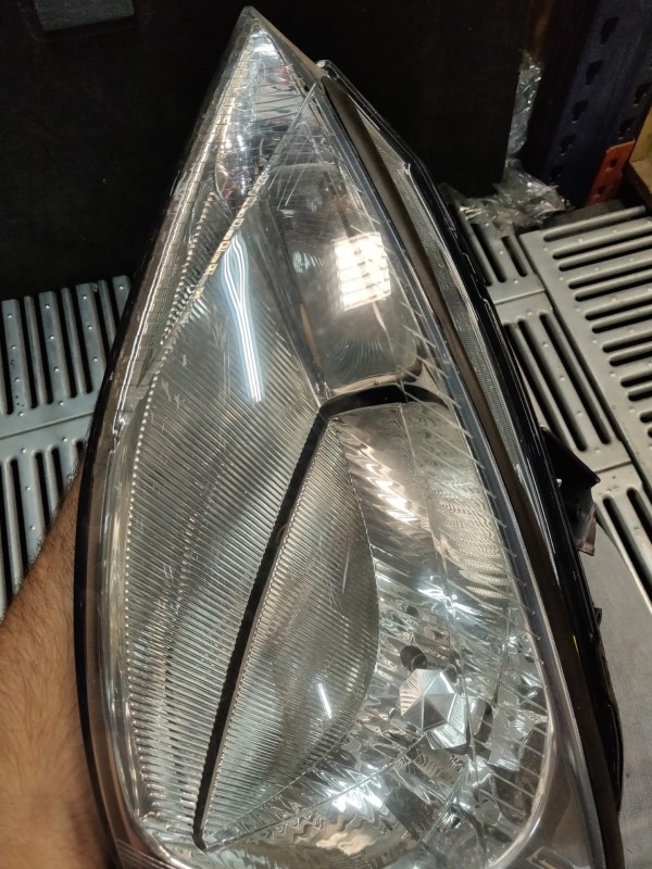 Farol Frente Esquerdo / Otica Esquerda FORD FOCUS (DAW, DBW) | 98 - 09 Imagem-11 Farol Frente Esquerdo / Otica Esquerda FORD FOCUS (DAW, DBW) | 98 - 09 Imagem-11