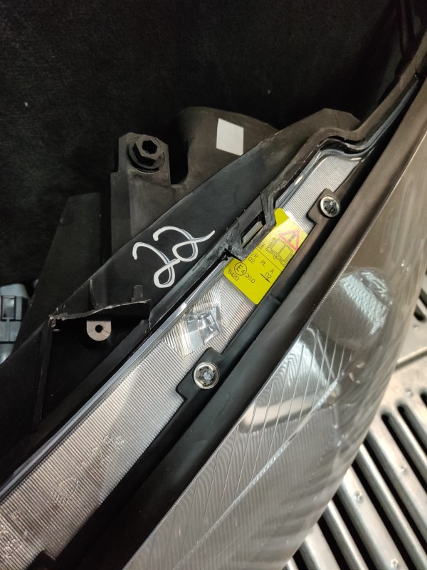 Farol Frente Esquerdo / Otica Esquerda FORD FOCUS (DAW, DBW) | 98 - 09 Imagem-14 Farol Frente Esquerdo / Otica Esquerda FORD FOCUS (DAW, DBW) | 98 - 09 Imagem-14