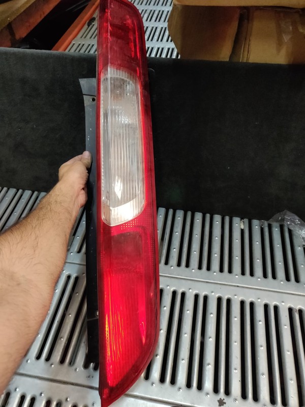 Farolim Direito do Painel Lanterna direitaIlharga FORD FOCUS II (DA_, HCP, DP) | 04 - 13