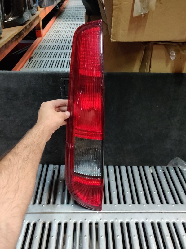 Farolim Esquerdo Painel Lanterna Esquerda Ilharga FORD FOCUS II Caixa/Combi | 04 - 11