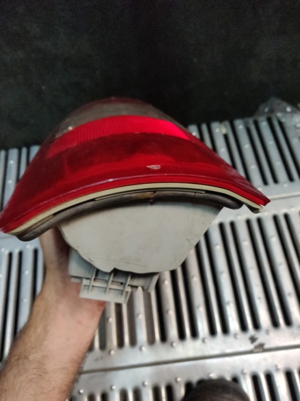 Farolim Esquerdo Painel Lanterna Esquerda Ilharga FORD TRANSIT CONNECT (P65_, P70_, P80_) | 02 -  Imagem-1 Farolim Esquerdo Painel Lanterna Esquerda Ilharga FORD TRANSIT CONNECT (P65_, P70_, P80_) | 02 -  Imagem-1