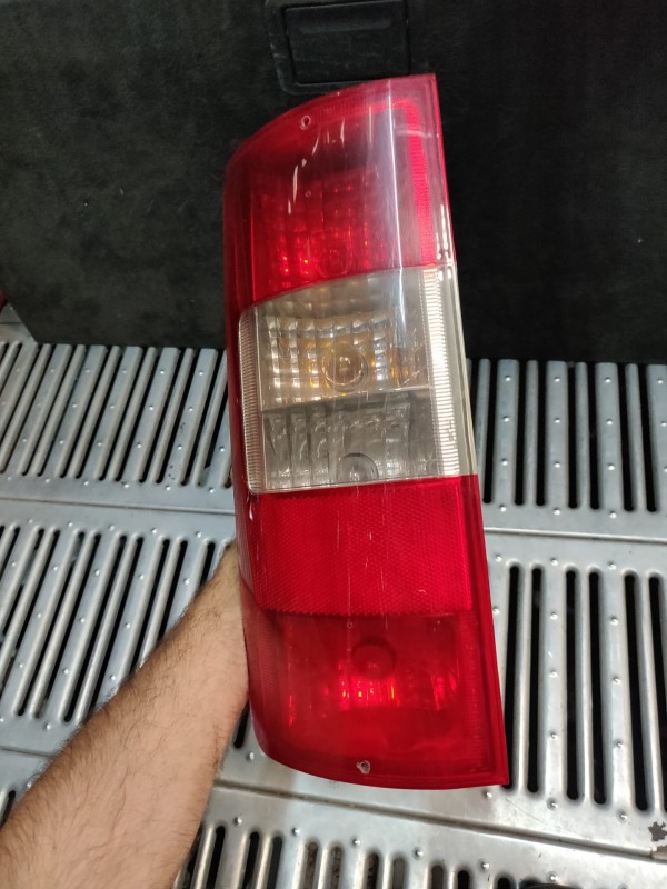 Farolim Esquerdo Painel Lanterna Esquerda Ilharga FORD TRANSIT CONNECT (P65_, P70_, P80_) | 02 -  Imagem-3 Farolim Esquerdo Painel Lanterna Esquerda Ilharga FORD TRANSIT CONNECT (P65_, P70_, P80_) | 02 -  Imagem-3