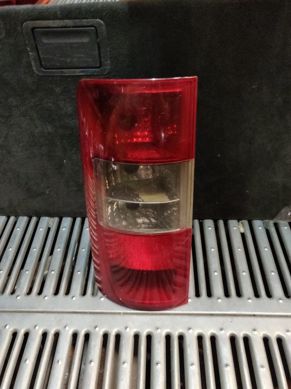 Farolim Esquerdo Painel Lanterna Esquerda Ilharga FORD TRANSIT CONNECT (P65_, P70_, P80_) | 02 -  Imagem-0 Farolim Esquerdo Painel Lanterna Esquerda Ilharga FORD TRANSIT CONNECT (P65_, P70_, P80_) | 02 -  Imagem-0