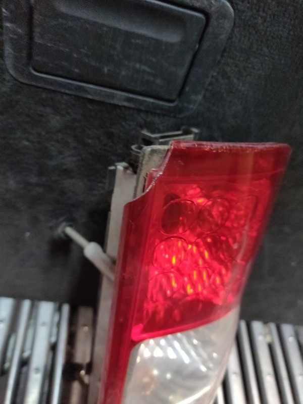 Farolim Direito do Painel Lanterna direitaIlharga FORD TRANSIT Caixa (FA_ _) | 06 - 14 Imagem-1 Farolim Direito do Painel Lanterna direitaIlharga FORD TRANSIT Caixa (FA_ _) | 06 - 14 Imagem-1