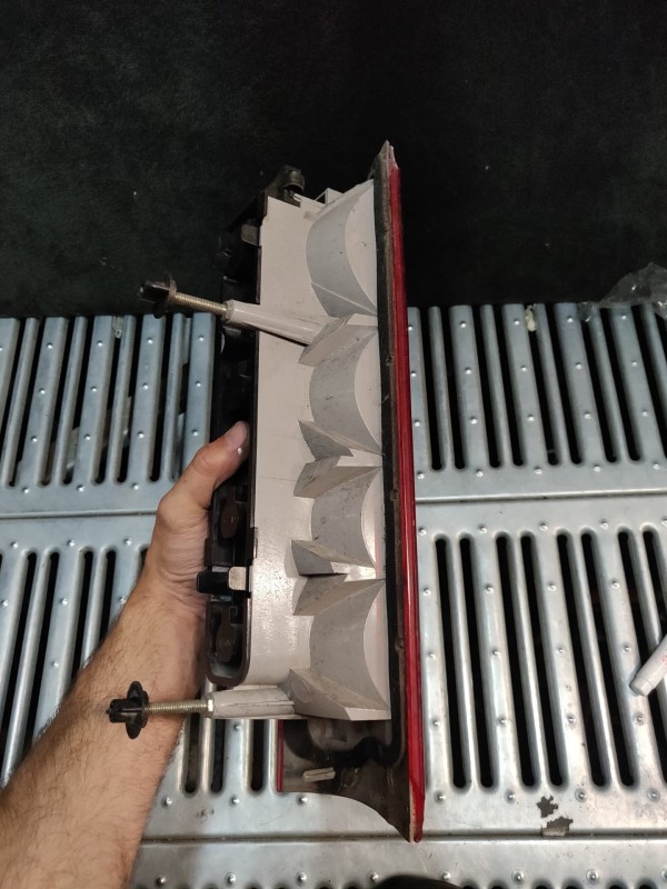 Farolim Direito do Painel Lanterna direitaIlharga FORD TRANSIT Caixa (FA_ _) | 06 - 14 Imagem-2 Farolim Direito do Painel Lanterna direitaIlharga FORD TRANSIT Caixa (FA_ _) | 06 - 14 Imagem-2