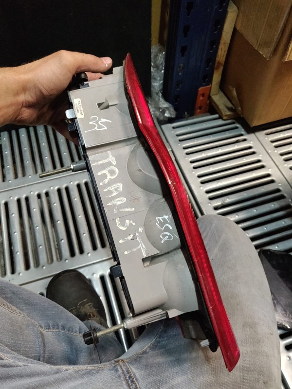 Farolim Esquerdo Painel Lanterna Esquerda Ilharga FORD TRANSIT Caixa (FA_ _) | 06 - 14 Imagem-1 Farolim Esquerdo Painel Lanterna Esquerda Ilharga FORD TRANSIT Caixa (FA_ _) | 06 - 14 Imagem-1