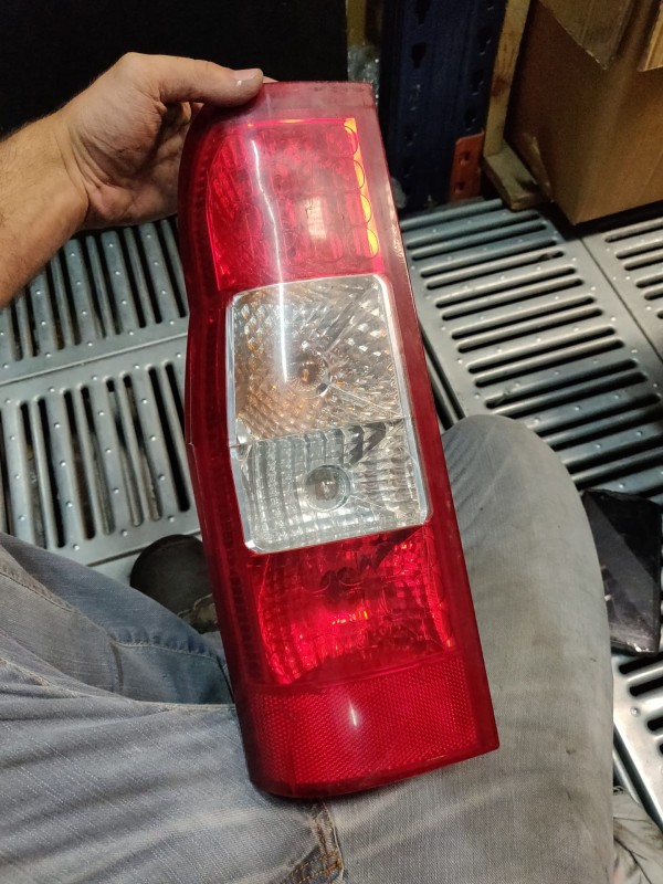 Farolim Esquerdo Painel Lanterna Esquerda Ilharga FORD TRANSIT Caixa (FA_ _) | 06 - 14 Imagem-3 Farolim Esquerdo Painel Lanterna Esquerda Ilharga FORD TRANSIT Caixa (FA_ _) | 06 - 14 Imagem-3