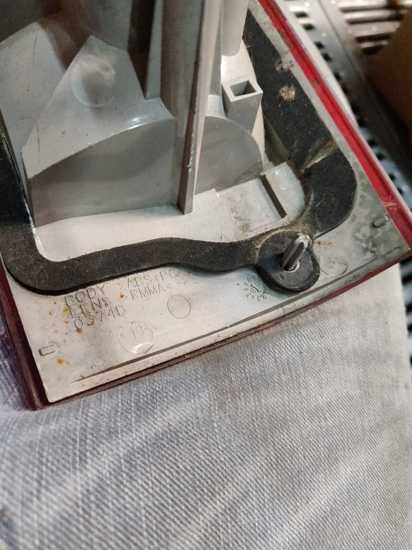 Farolim Esquerdo Painel Lanterna Esquerda Ilharga FORD TRANSIT Caixa (FA_ _) | 06 - 14 Imagem-11 Farolim Esquerdo Painel Lanterna Esquerda Ilharga FORD TRANSIT Caixa (FA_ _) | 06 - 14 Imagem-11