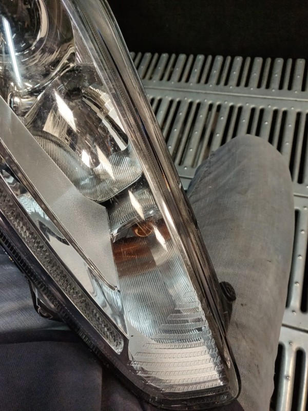 Farol Frente Direito / Otica Direita FORD FIESTA VI (CB1, CCN) | 08 -  Imagem-1 Farol Frente Direito / Otica Direita FORD FIESTA VI (CB1, CCN) | 08 -  Imagem-1