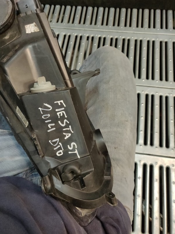 Farol Frente Direito / Otica Direita FORD FIESTA VI (CB1, CCN) | 08 -  Imagem-12 Farol Frente Direito / Otica Direita FORD FIESTA VI (CB1, CCN) | 08 -  Imagem-12