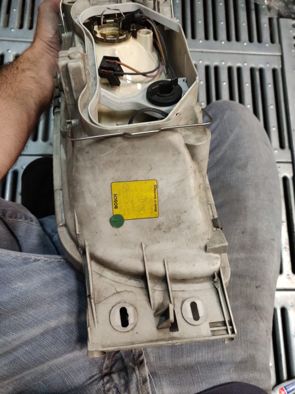 Farol Frente Direito / Otica Direita FORD FIESTA Caixa (J5_, J3_) | 96 -  Imagem-6 Farol Frente Direito / Otica Direita FORD FIESTA Caixa (J5_, J3_) | 96 -  Imagem-6