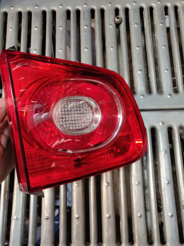 Farolim Esquerdo da Mala VOLKSWAGEN TIGUAN (5N_) | 07 - 18