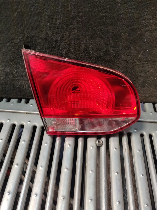 Farolim Esquerdo da Mala VOLKSWAGEN GOLF VI (5K1) | 08 - 14 Imagem-0 Farolim Esquerdo da Mala VOLKSWAGEN GOLF VI (5K1) | 08 - 14 Imagem-0