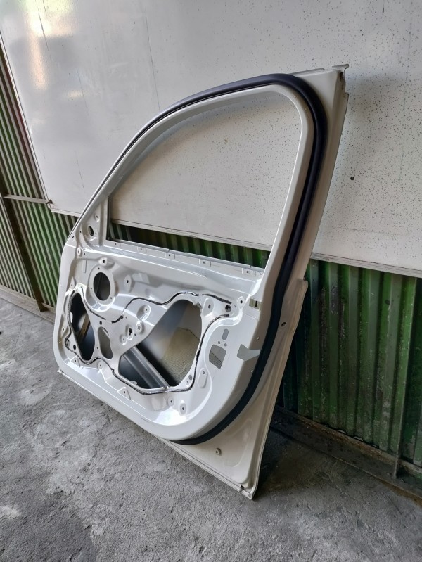 Front Door Right  BMW 3 (F30, F80) | 11 - 18 Imagem-6 Front Door Right  BMW 3 (F30, F80) | 11 - 18 Imagem-6