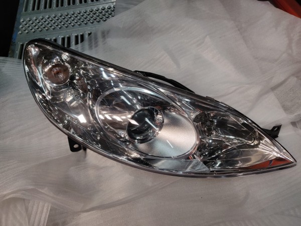 Farol Frente Direito / Otica Direita PEUGEOT 407 (6D_) | 04 - 11