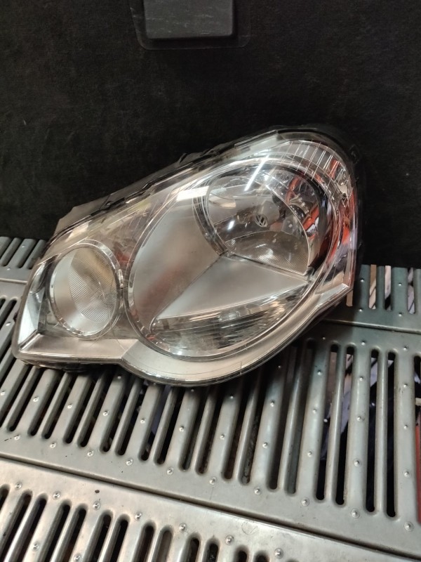 Farol Frente Esquerdo / Otica Esquerda VOLKSWAGEN POLO (9N_) | 01 - 14