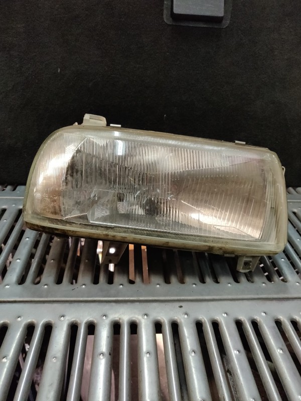 Farol Frente Direito / Otica Direita VOLKSWAGEN VENTO (1H2) | 91 - 98