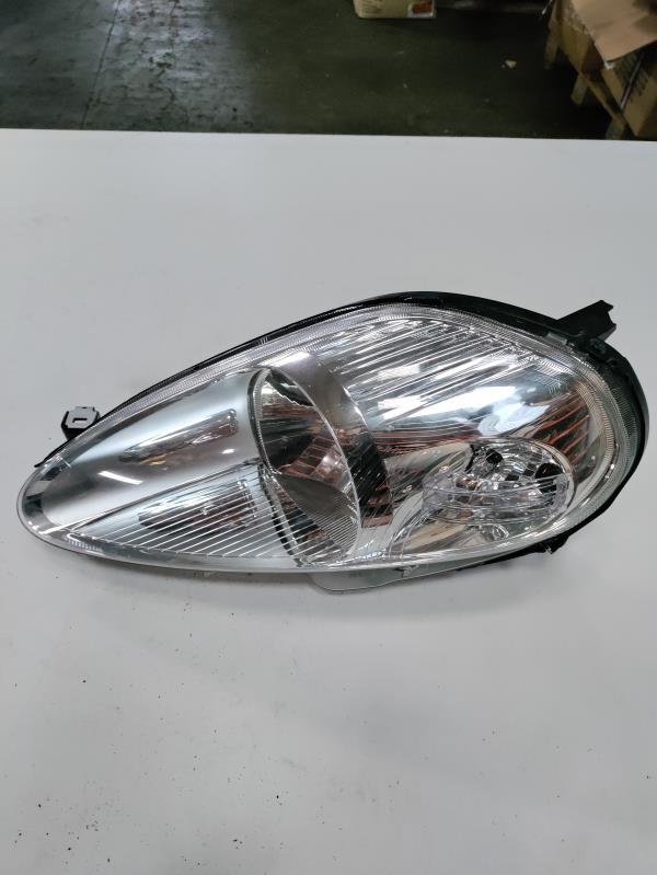 Farol Frente Esquerdo / Otica Esquerda FIAT GRANDE PUNTO (199_) | 05 - 