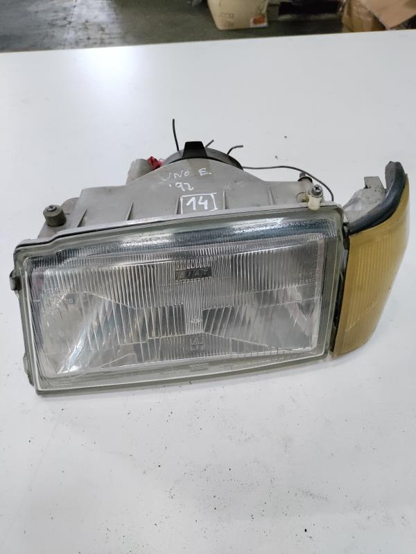 Farol Frente Esquerdo / Otica Esquerda FIAT UNO (146_) | 83 - 06