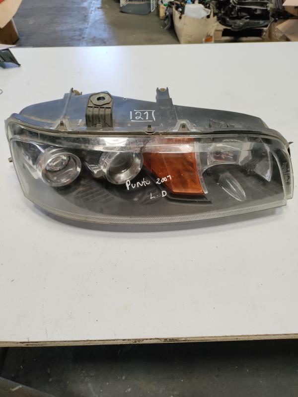Farol Frente Direito / Otica Direita FIAT PUNTO (188_) | 99 - 12