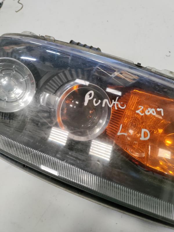 Farol Frente Direito / Otica Direita FIAT PUNTO (188_) | 99 - 12 Imagem-2