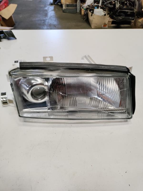 Farol Frente Direito / Otica Direita SKODA OCTAVIA I Combi (1U5) | 98 - 10