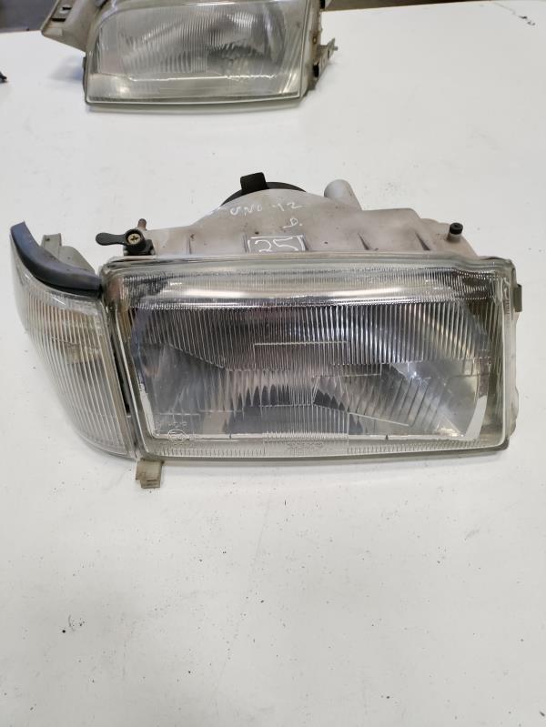 Farol Frente Direito / Otica Direita FIAT UNO (146_) | 83 - 06