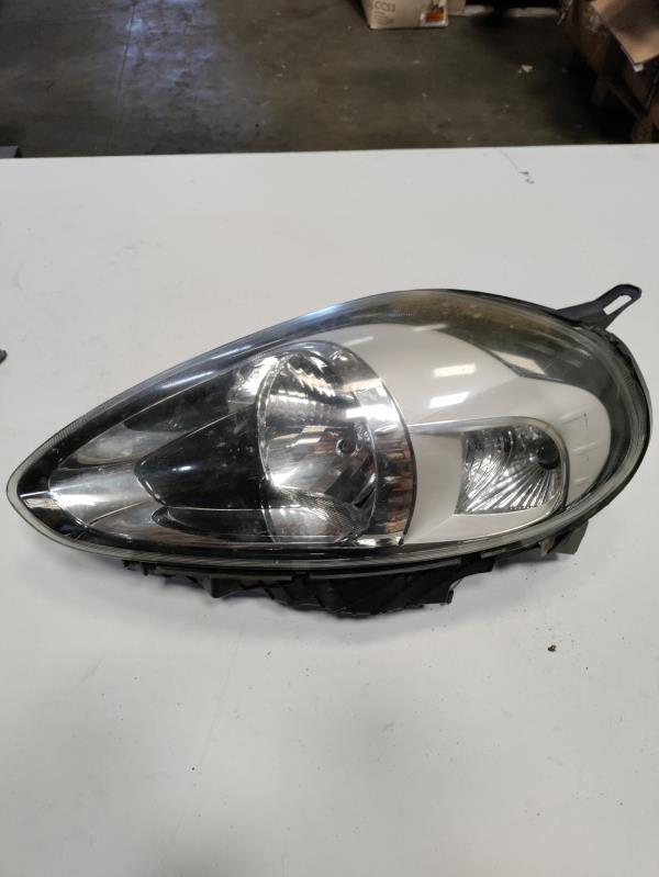 Farol Frente Esquerdo / Otica Esquerda FIAT PUNTO EVO (199_) | 08 - 