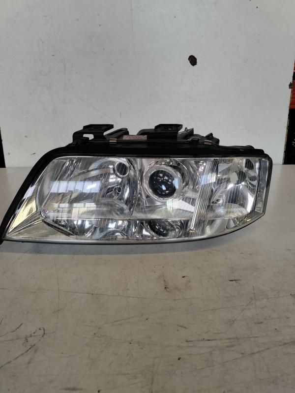 Farol Frente Esquerdo / Otica Esquerda AUDI A6 (4B2, C5) | 97 - 05