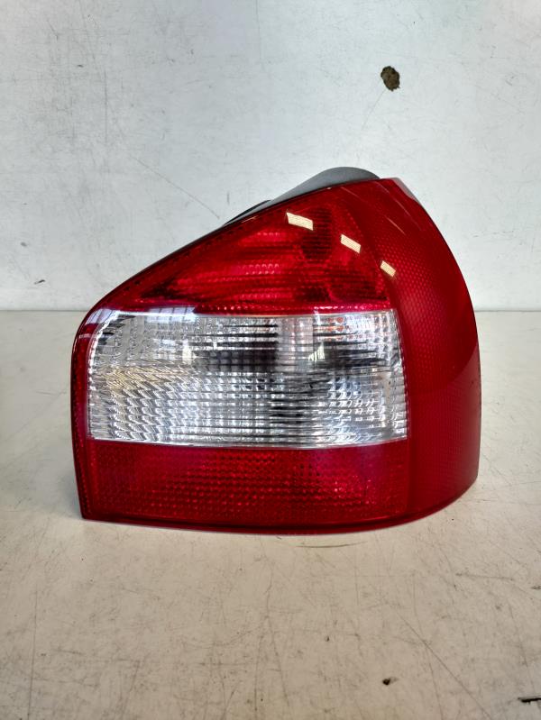 Farolim Direito do Painel Lanterna direitaIlharga AUDI A3 (8L1) | 96 - 06