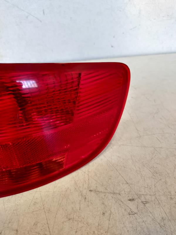 Farolim Direito do Painel Lanterna direitaIlharga AUDI A3 Sportback (8PA) | 04 - 15 Imagem-1