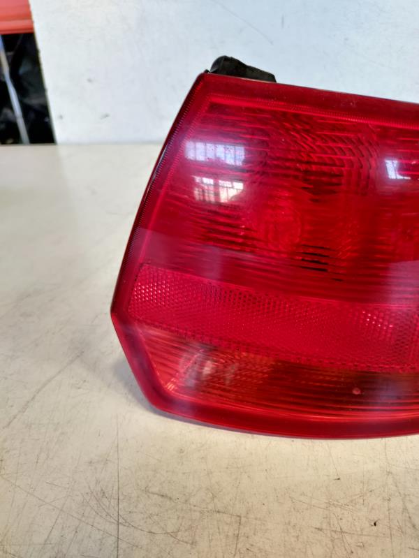 Farolim Direito do Painel Lanterna direitaIlharga AUDI A3 Sportback (8PA) | 04 - 15 Imagem-3