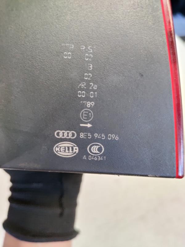Farolim Direito do Painel Lanterna direitaIlharga AUDI A4 (8EC, B7) | 04 - 08 Imagem-10