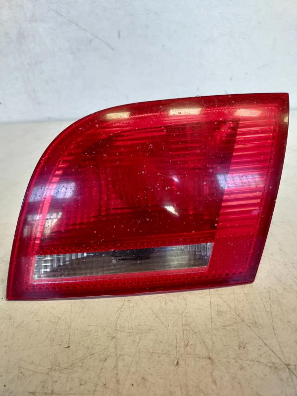 Farolim Direito da Mala AUDI A3 Sportback (8PA) | 04 - 15 Imagem-1