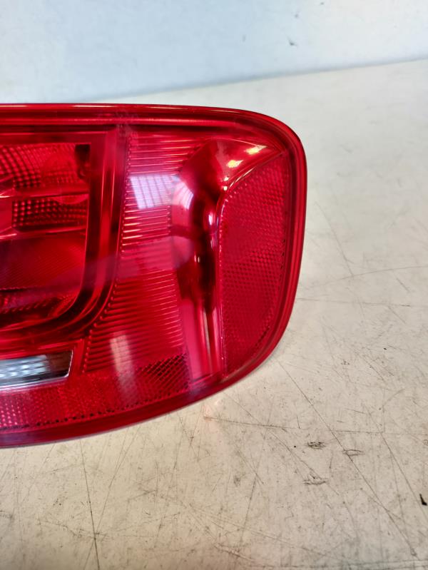 Farolim Direito do Painel Lanterna direitaIlharga AUDI A4 (8K2, B8) | 07 - 15 Imagem-1