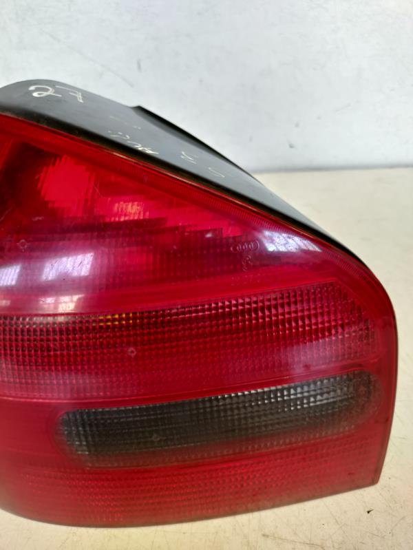 Farolim Esquerdo Painel Lanterna Esquerda Ilharga AUDI A3 (8L1) | 96 - 06 Imagem-2