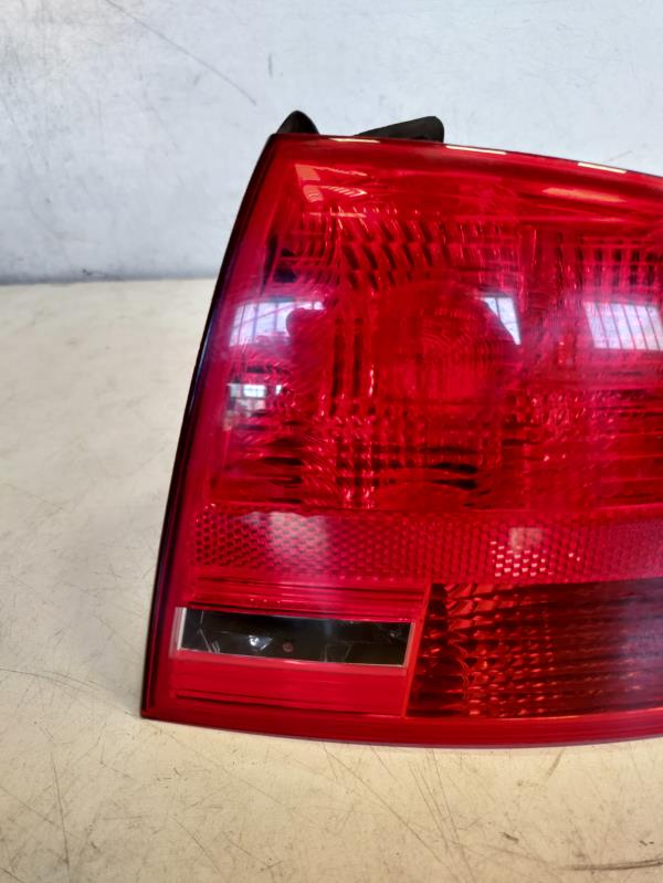 Farolim Direito do Painel Lanterna direitaIlharga AUDI A4 (8EC, B7) | 04 - 08 Imagem-1