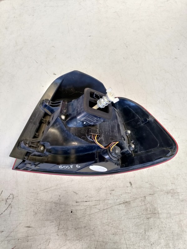 Farolim Esquerdo Painel Lanterna Esquerda Ilharga VOLKSWAGEN GOLF VI (5K1) | 08 - 14 Imagem-5 Farolim Esquerdo Painel Lanterna Esquerda Ilharga VOLKSWAGEN GOLF VI (5K1) | 08 - 14 Imagem-5