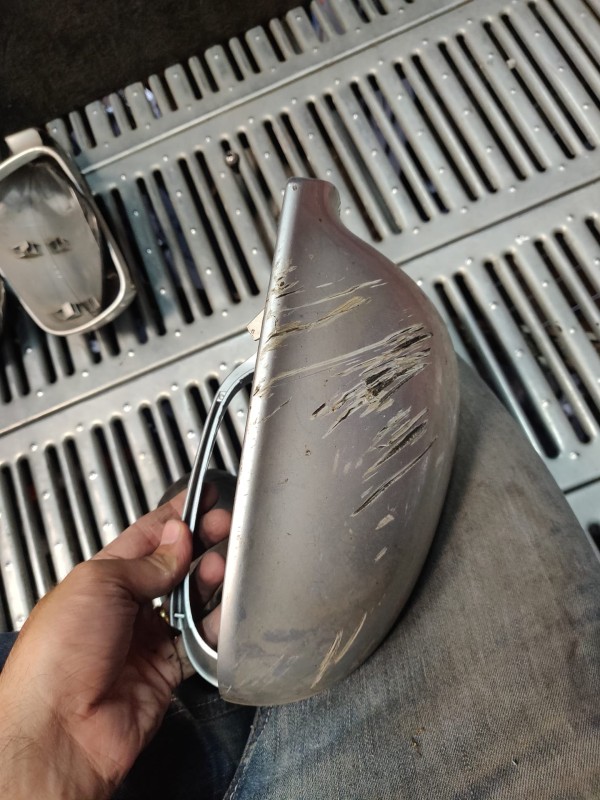 Capa do Espelho Retrovisor Esquerdo VOLKSWAGEN GOLF V (1K1) | 03 - 09