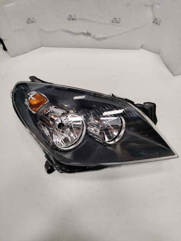 Farol Frente Direito / Otica Direita OPEL ASTRA H (A04) | 04 - 14 Imagem-0 Farol Frente Direito / Otica Direita OPEL ASTRA H (A04) | 04 - 14 Imagem-0
