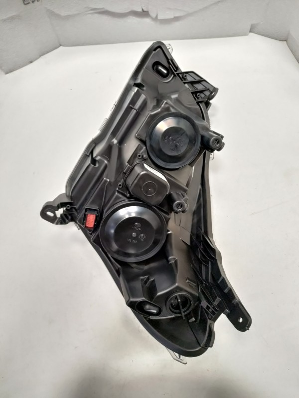 Farol Frente Direito / Otica Direita OPEL ASTRA H (A04) | 04 - 14 Imagem-7 Farol Frente Direito / Otica Direita OPEL ASTRA H (A04) | 04 - 14 Imagem-7