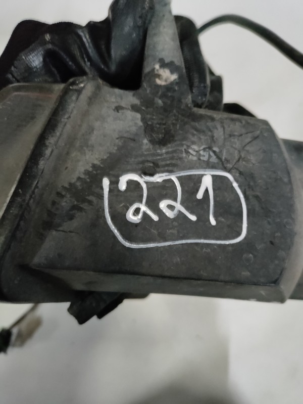 Farol de Nevoeiro Frente Esquerdo OPEL VECTRA A (J89) | 88 - 95 Imagem-5 Farol de Nevoeiro Frente Esquerdo OPEL VECTRA A (J89) | 88 - 95 Imagem-5