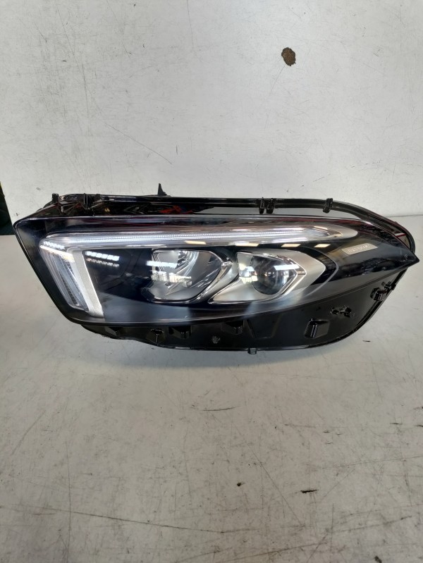 Farol Frente Esquerdo / Otica Esquerda MERCEDES-BENZ A-CLASS (W177) | 18 - 