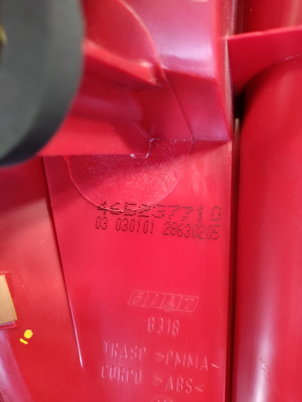 Farolim Direito do Painel Lanterna direitaIlharga FIAT PUNTO (176_) | 93 - 99 Imagem-11