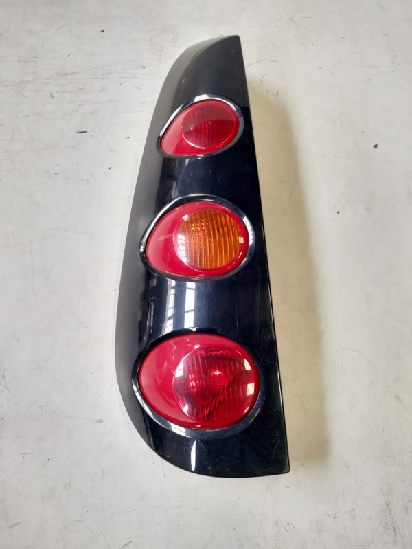Farolim Esquerdo Painel Lanterna Esquerda Ilharga SMART FORFOUR (454) | 04 - 06