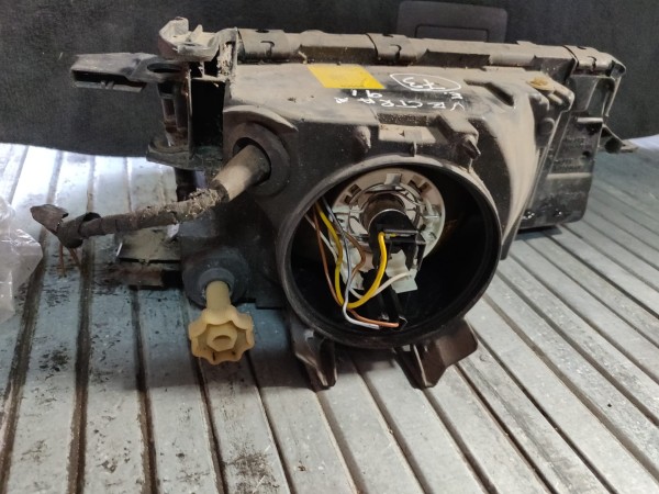 Farol Frente Esquerdo / Otica Esquerda OPEL VECTRA A (J89) | 88 - 95 Imagem-4 Farol Frente Esquerdo / Otica Esquerda OPEL VECTRA A (J89) | 88 - 95 Imagem-4