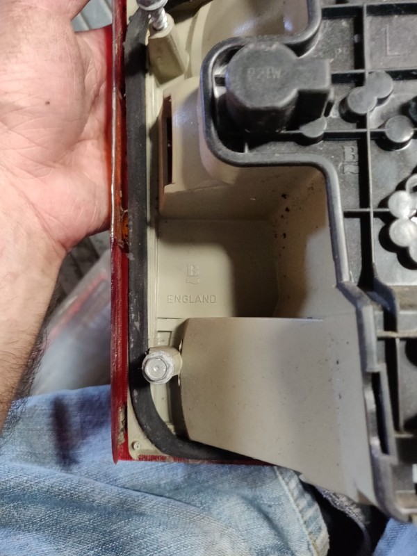 Farolim Esquerdo Painel Lanterna Esquerda Ilharga OPEL VECTRA A (J89) | 88 - 95 Imagem-3 Farolim Esquerdo Painel Lanterna Esquerda Ilharga OPEL VECTRA A (J89) | 88 - 95 Imagem-3