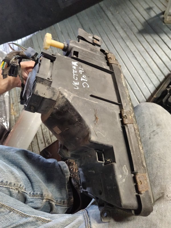 Farol Frente Direito / Otica Direita OPEL VECTRA A (J89) | 88 - 95 Imagem-9 Farol Frente Direito / Otica Direita OPEL VECTRA A (J89) | 88 - 95 Imagem-9