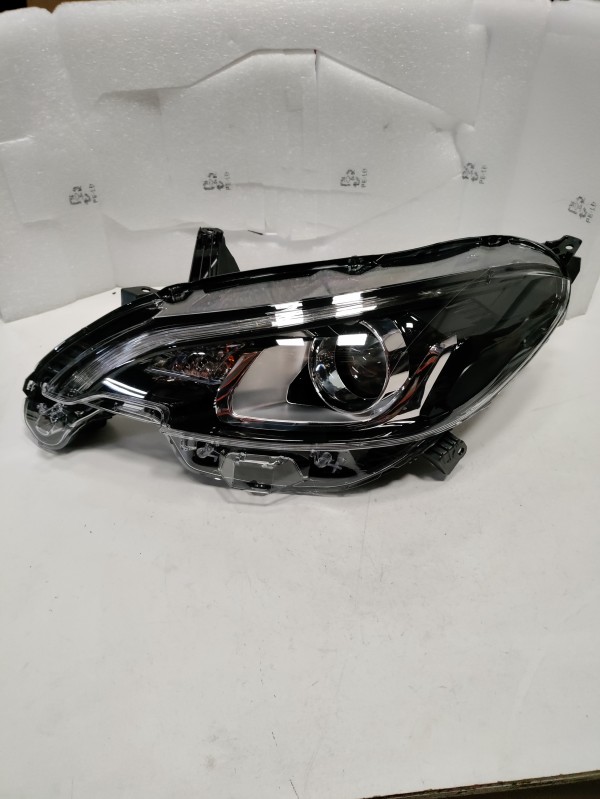 Farol Frente Esquerdo / Otica Esquerda PEUGEOT 108 | 14 - 