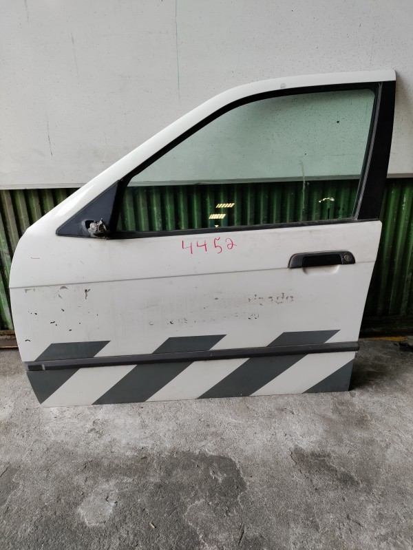Porta Frente Esquerda com Acessorios BMW 3 Touring (E36) | 94 - 99